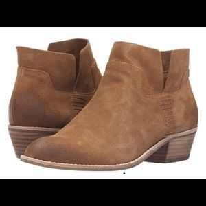 Dolce Vita Chloe Camel Suede Bootie 9.5